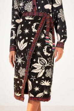 Farm Rio Black & White Cerrado Sky Wrap Skirt 10 Farm Rio Black & White Cerrado Sky Wrap Skirt -Farm Rio Store 301945 03