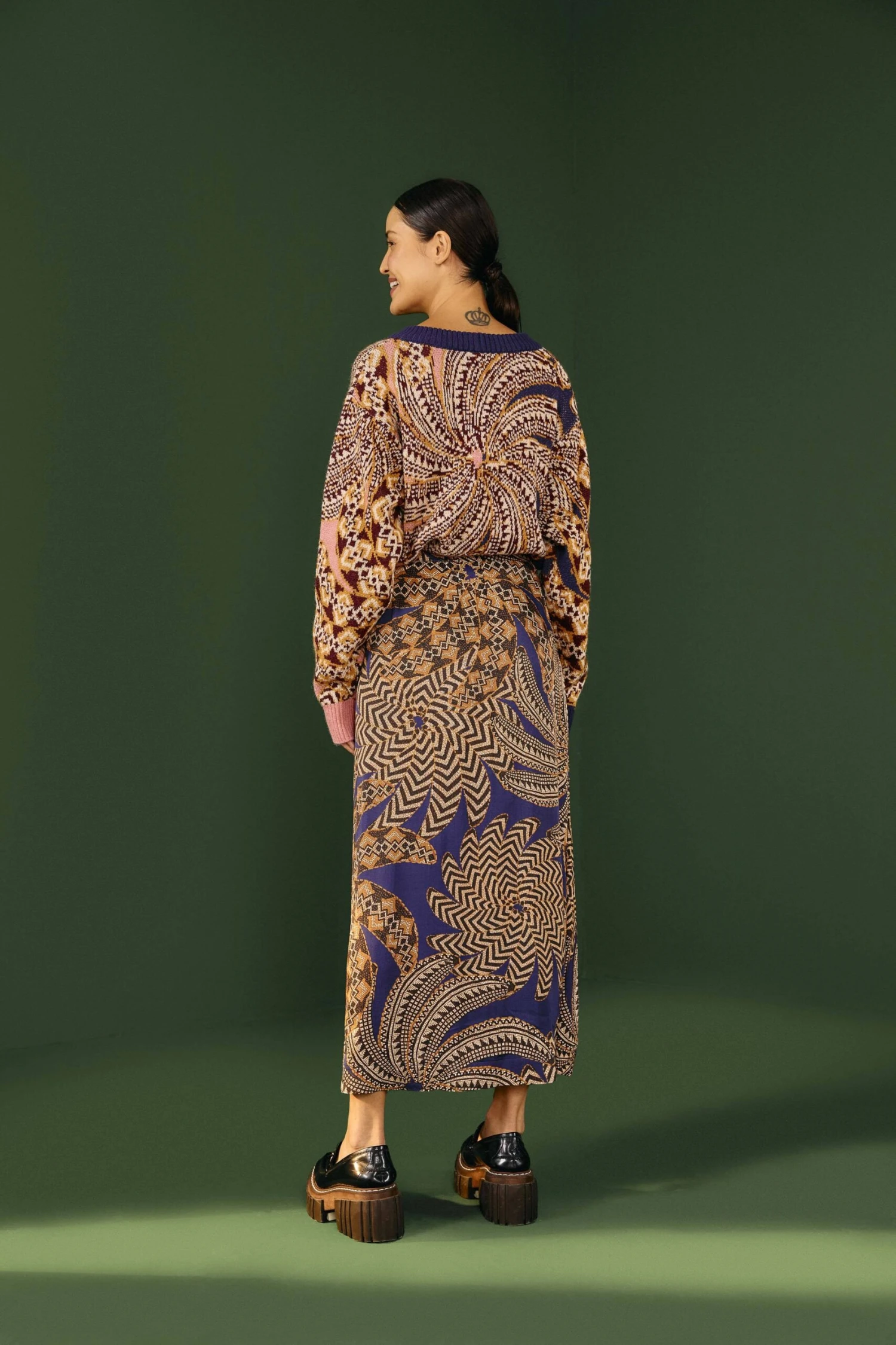 Farm Rio Navy Yawanawa Vanahu Lenzing™ Ecovero™ Viscose Midi Skirt 5 Farm Rio Navy Yawanawa Vanahu Lenzing™ Ecovero™ Viscose Midi Skirt - Image 3