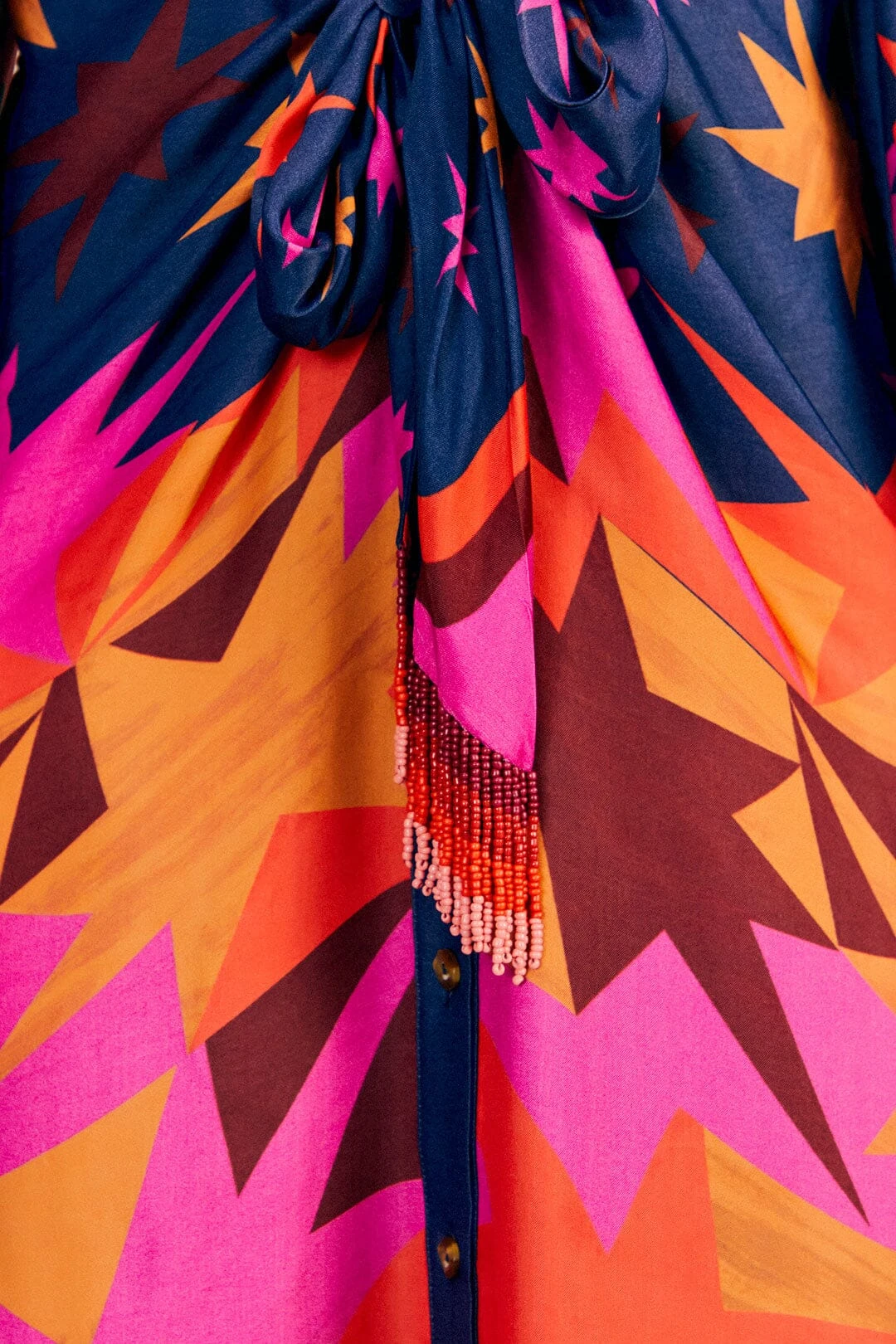 Farm Rio Graphic Scarves Lenzing™ Ecovero™ Viscose Midi Dress 7 Farm Rio Graphic Scarves Lenzing™ Ecovero™ Viscose Midi Dress - Image 5