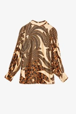 Farm Rio Sand Yawanawa Banana Lenzing™ Ecovero™ Viscose Blouse 9 Farm Rio Sand Yawanawa Banana Lenzing™ Ecovero™ Viscose Blouse -Farm Rio Store 305378 04