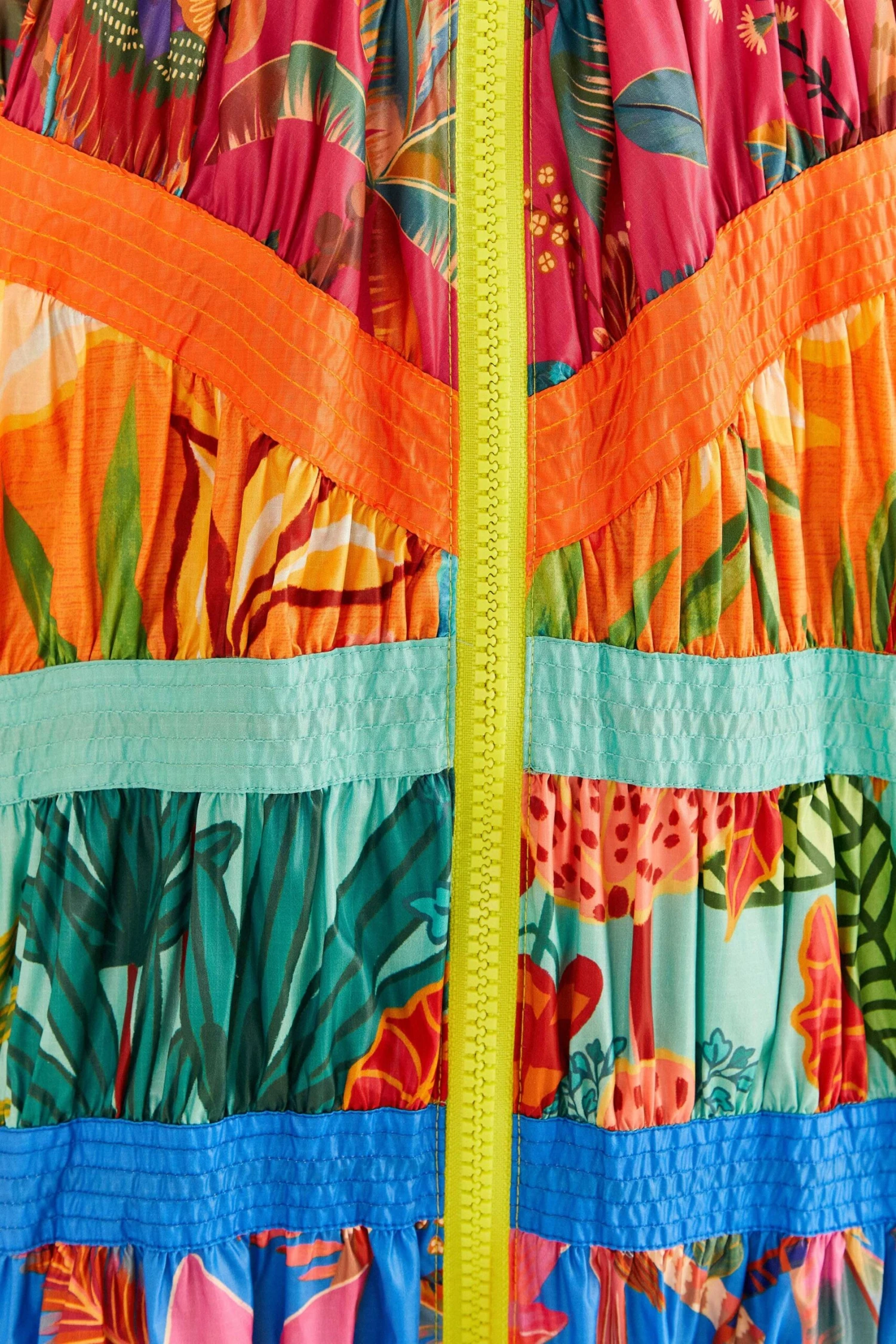 Farm Rio Mixed Prints Windbreaker 7 Farm Rio Mixed Prints Windbreaker - Image 5