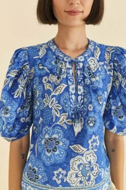 Farm Rio Blue Full Of Flowers Blouse 9 Farm Rio Blue Full Of Flowers Blouse -Farm Rio Store 306916 03