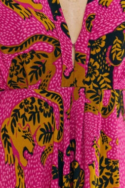 Farm Rio Pink Wild Leopards Maxi Dress 13 Farm Rio Pink Wild Leopards Maxi Dress -Farm Rio Store 308345 05