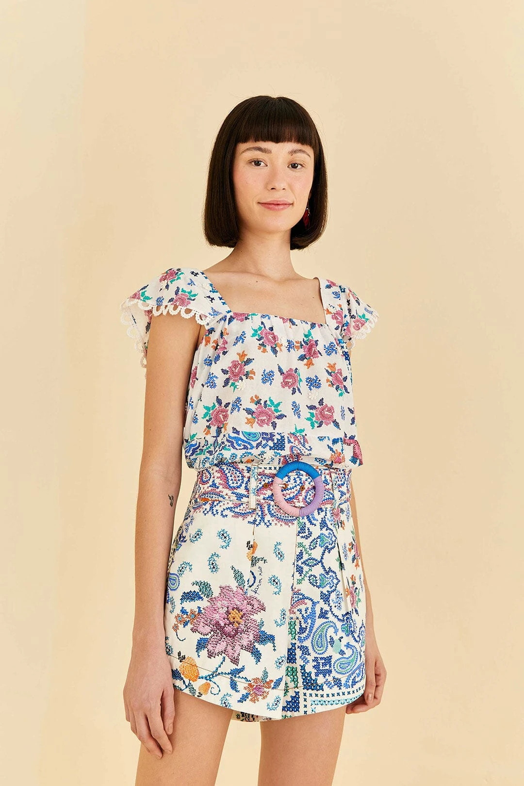 Farm Rio Off-White Romantic Bandanas Shorts 4 Farm Rio Off-White Romantic Bandanas Shorts - Image 2