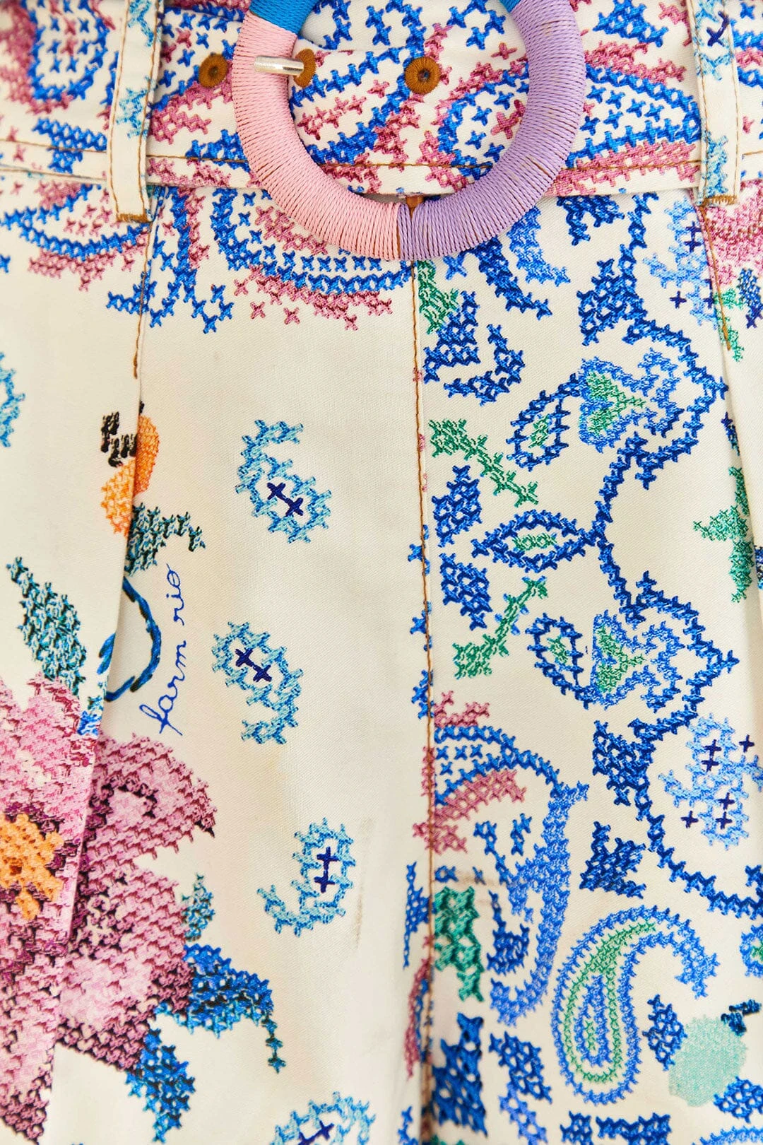 Farm Rio Off-White Romantic Bandanas Shorts 7 Farm Rio Off-White Romantic Bandanas Shorts - Image 5