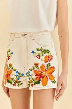Farm Rio Embroidered Floral Twill Shorts -Farm Rio Store 309421 02