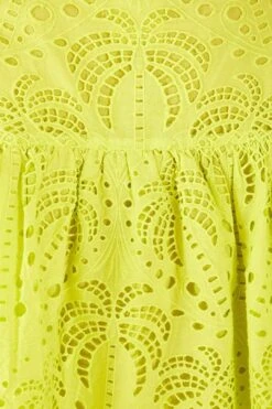 Farm Rio Lime Green Palm Tree Richelieu Blouse 12 Farm Rio Lime Green Palm Tree Richelieu Blouse -Farm Rio Store 314472 05